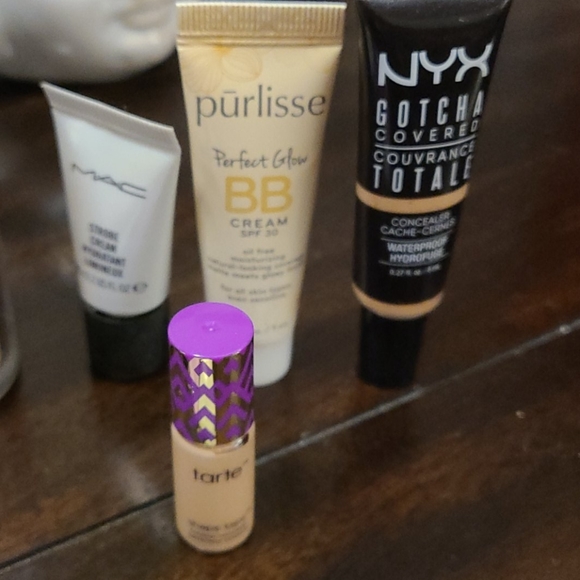 SOLD - Picture 3 of 4